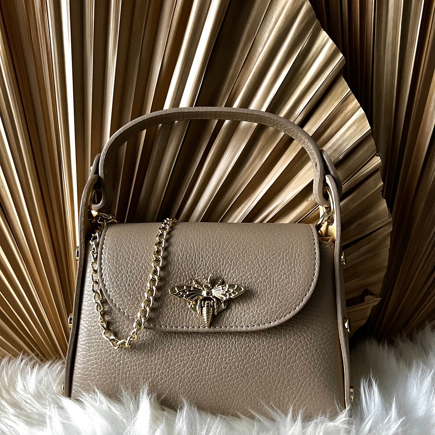 Bee Tas Bruin