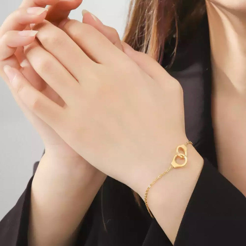 Handcuff Armbandje